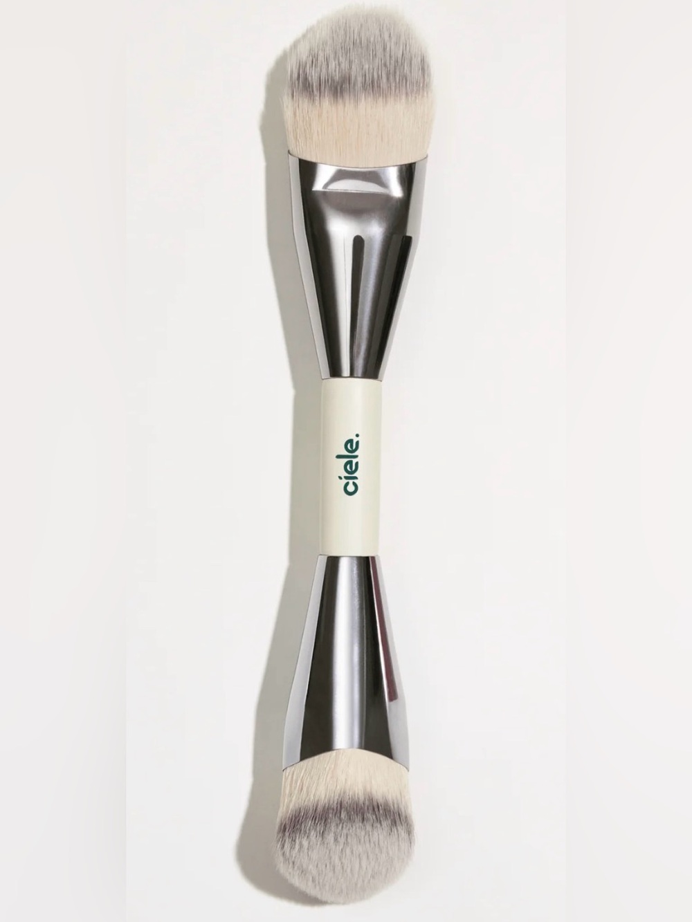 Ciele Dual-Ended Cream & Silver Makeup Brush - Double-Sided Face Brush